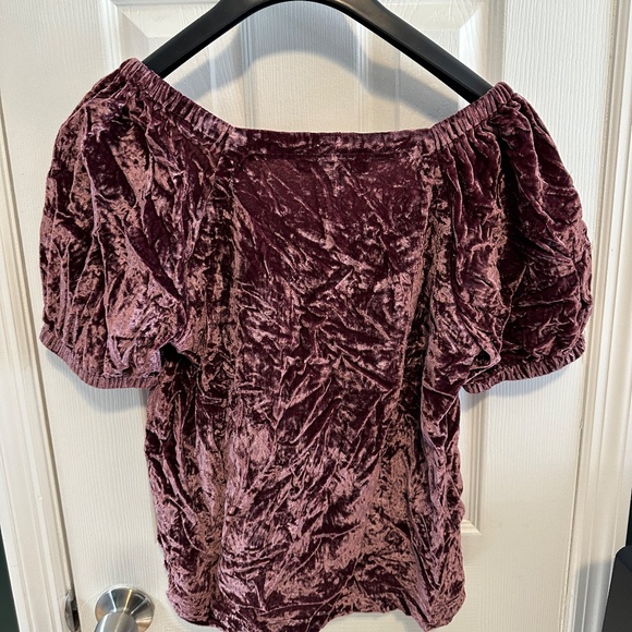 LOFT Ruched Velvet Top - Picture 3 of 3